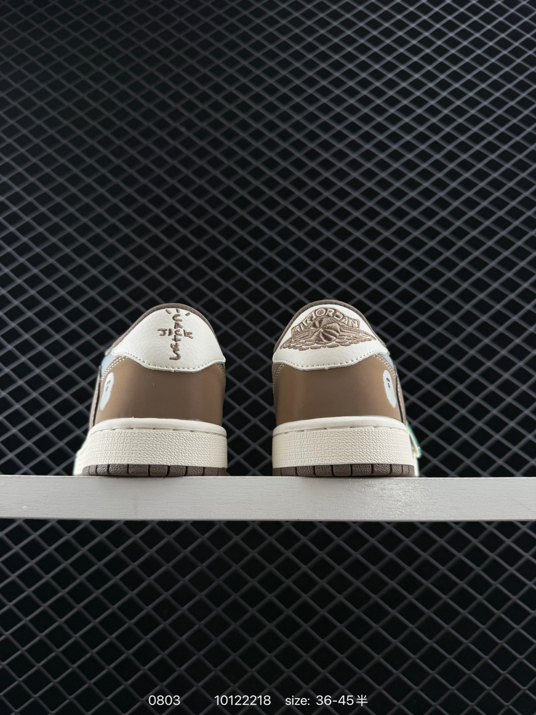 Travis Scott x Air Jordan 1 ” Reverse Mocha “